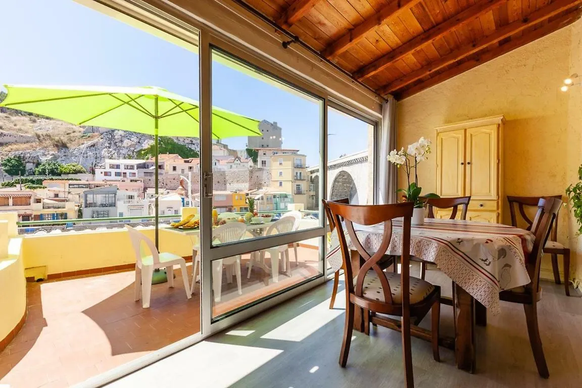 Au Vallon -Terrasse De Reve Au Vallon Des Auffes マルセイユ アパート