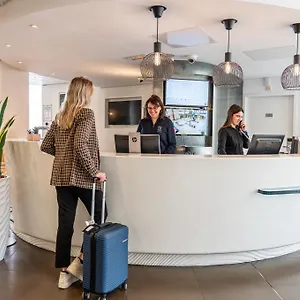 4* מלון Novotel Centre Euromed